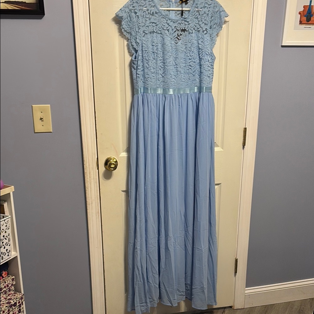 NWT Women’s Blue Lace Dress - 1x